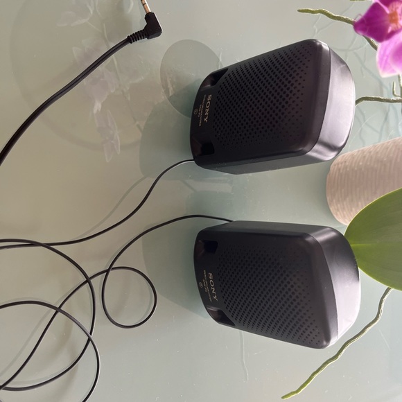 Sony SRS-P3 Speaker System for Computer Or Walkman Mini Stereo System 3.5mm Aux - Picture 3 of 7